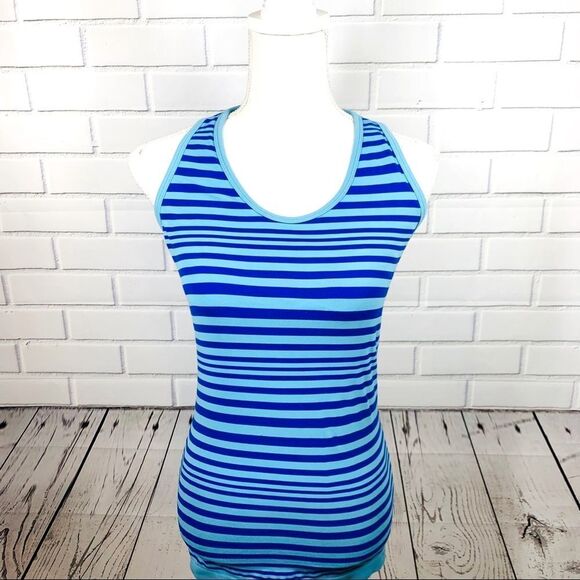 10/$25🦋 Athleta Blue Striped Racerback Tank - Size Small - Picture 1 of 8
